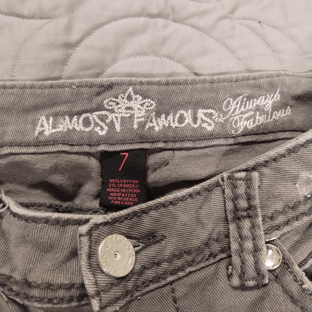 Almost Famous Jeans - Picture 5 of 6